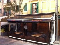 PORTERIA CON TOLDO EXTENSIBLE