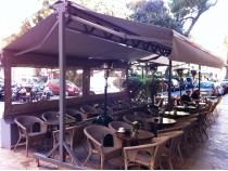 PORTERIA CON TOLDO EXTENSIBLE